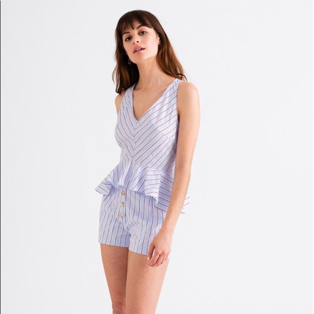 Petite Studio Daphne Shorts